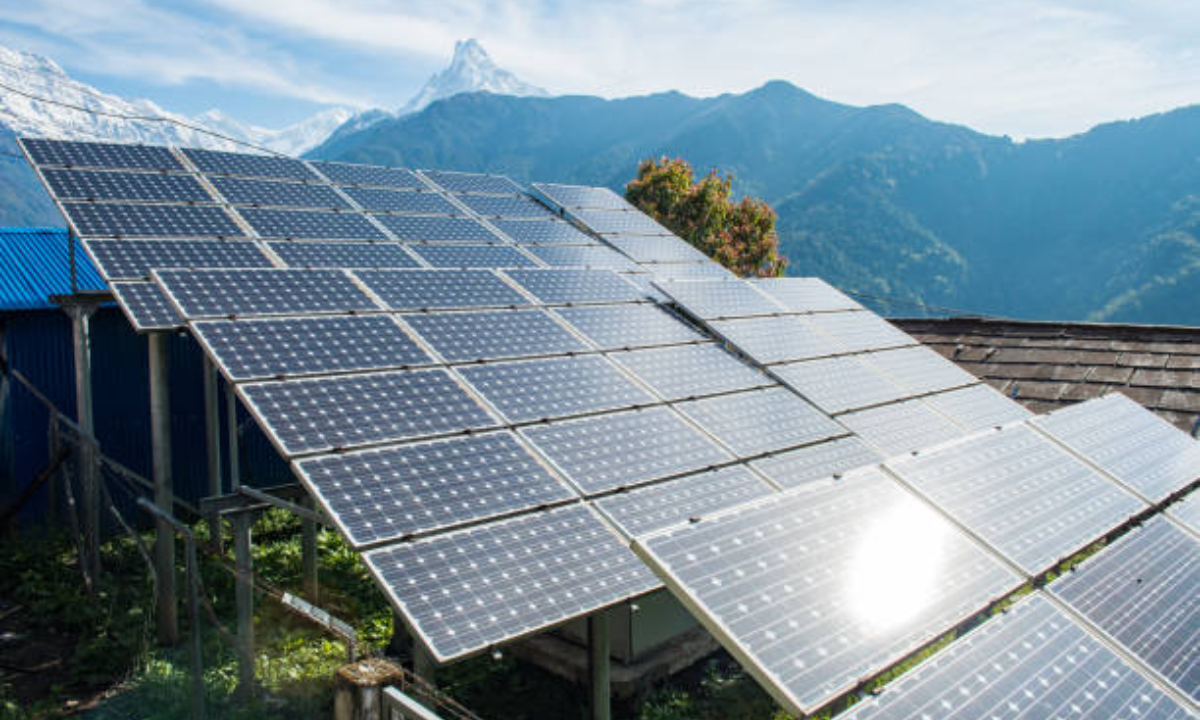 Solar panel mounting structure